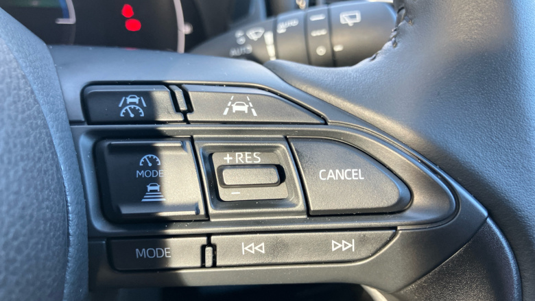 Toyota Yaris Cross 1.5 Hybrid Icon 5dr CVT Hybrid Estate